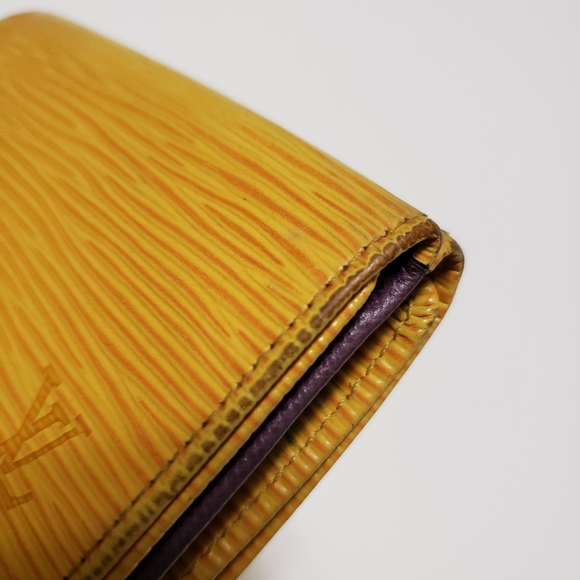 LV LOUIS Vuitton LA KOBE Edition Yellow Purple Epi Leather compact Wallet - Picture 11 of 13